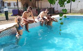 Clover Hostel